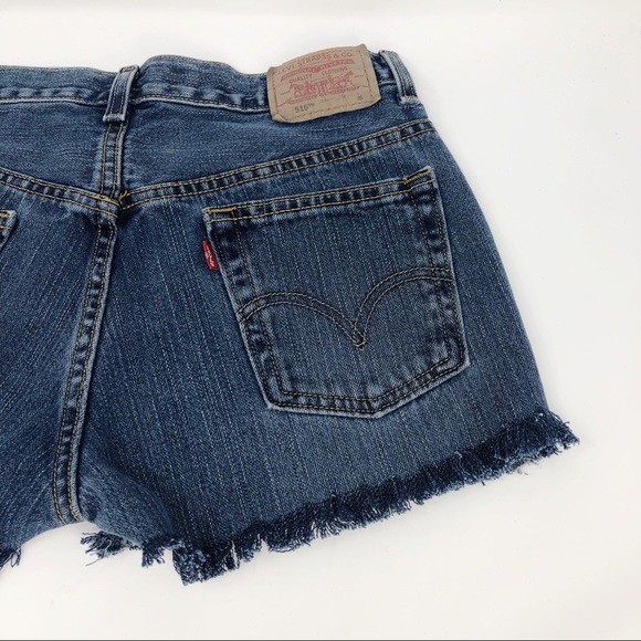 Levi’s cutoff high rise shorts size 4 - Picture 4 of 5